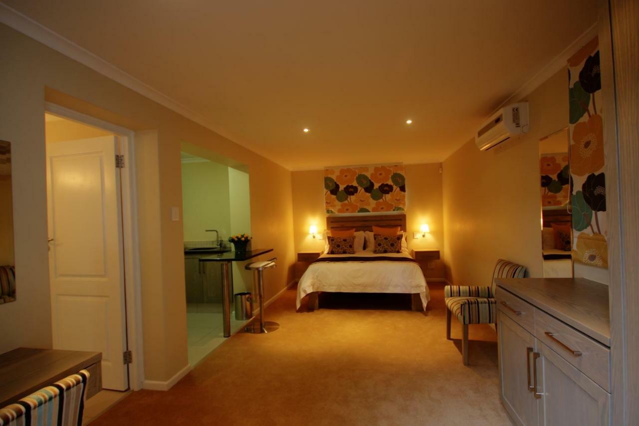 Gardenview Guest House Порт-Элизабет Экстерьер фото